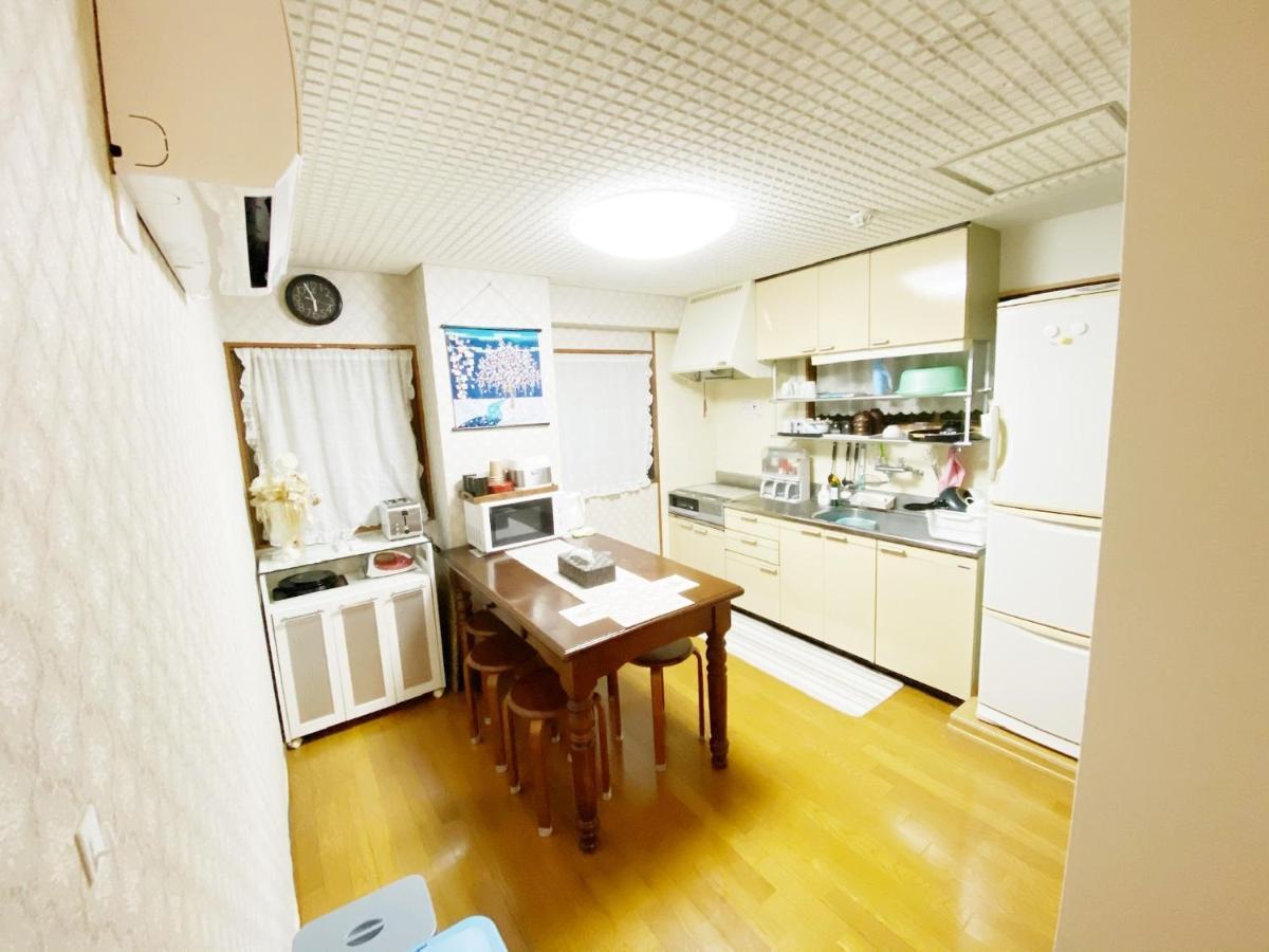 Guesthouse017: Central Tokushima Private Room near Awa Odori Kaikan Exterior photo