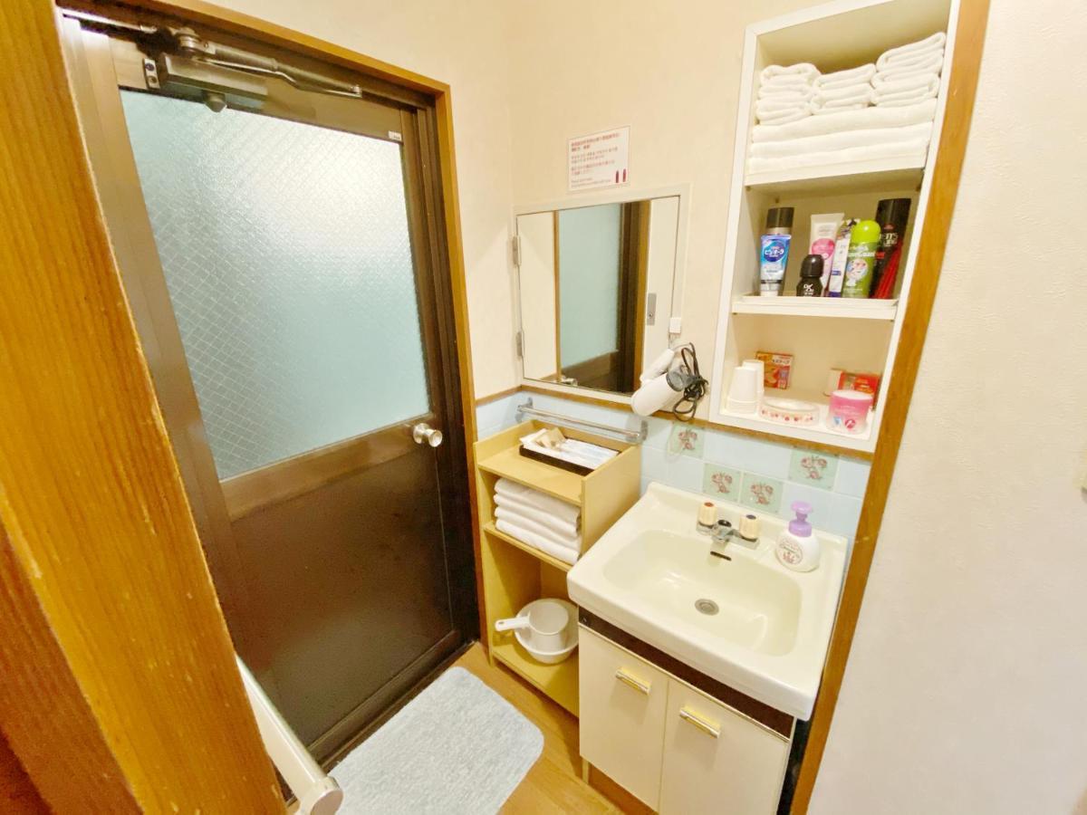 Guesthouse017: Central Tokushima Private Room near Awa Odori Kaikan Exterior photo