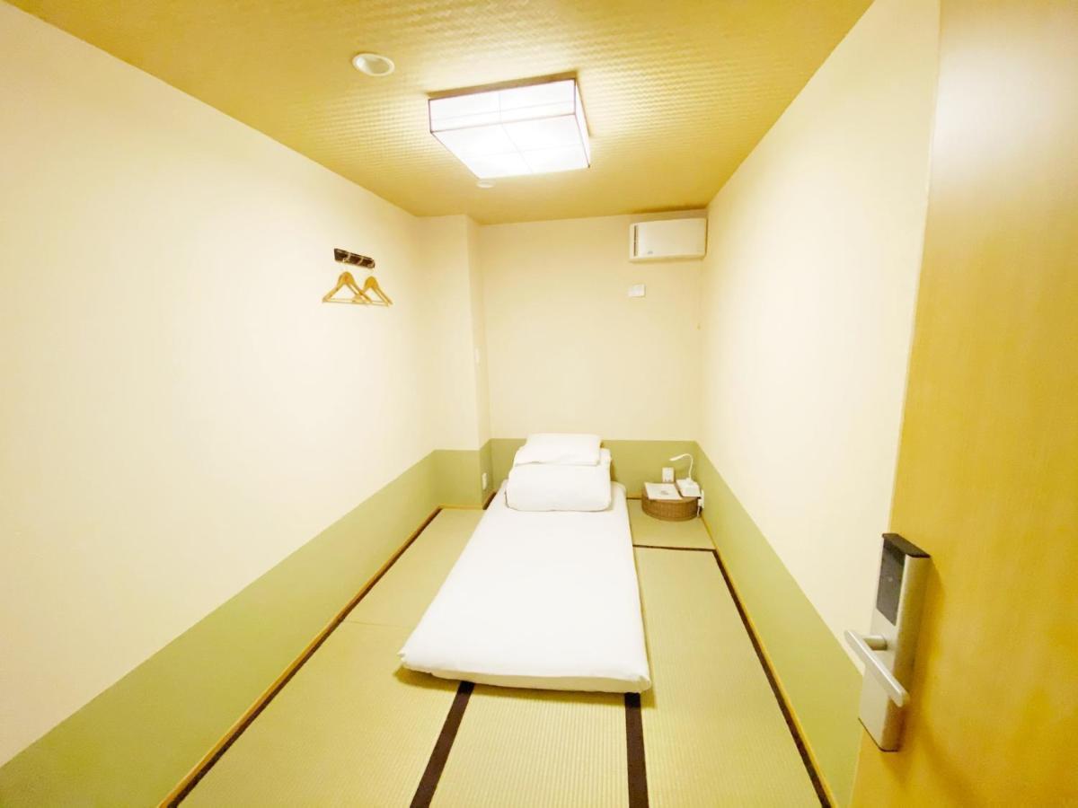 Guesthouse017: Central Tokushima Private Room near Awa Odori Kaikan Exterior photo