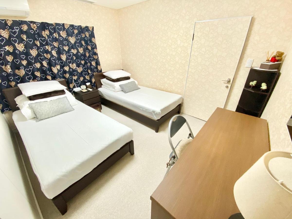 Guesthouse017: Central Tokushima Private Room near Awa Odori Kaikan Exterior photo